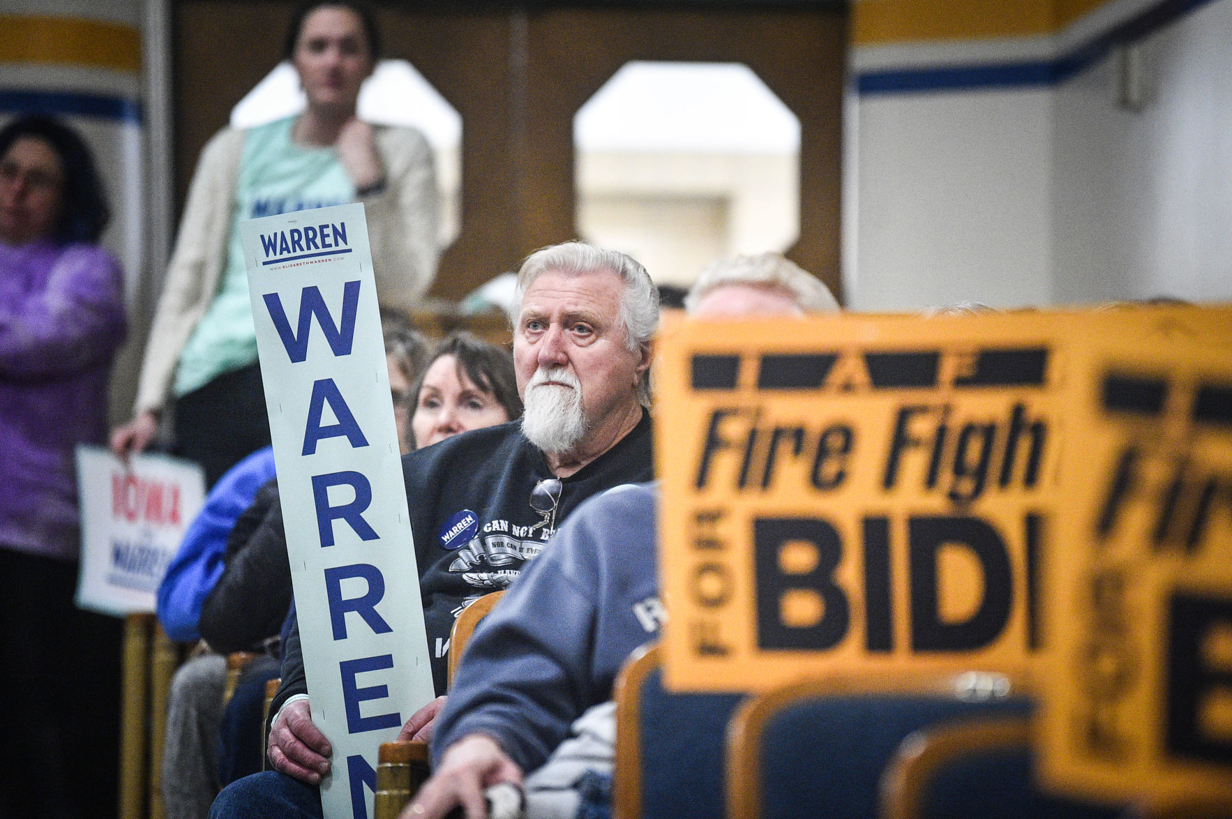 020420-ia-caucus-mm-024.jpg